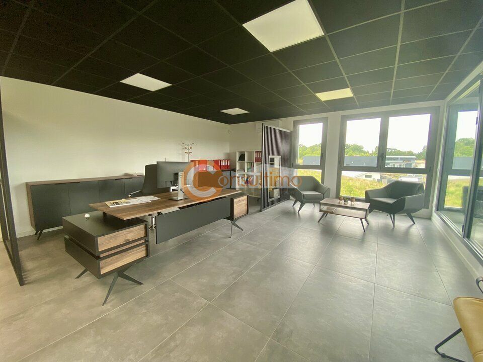 Commercial property in Montussan, Gironde - photo 5