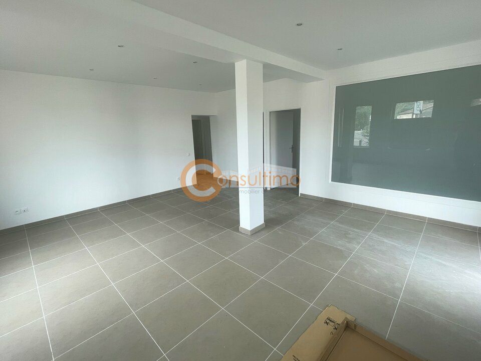 L'establiment comercial a Genissac, Gironde - foto 3