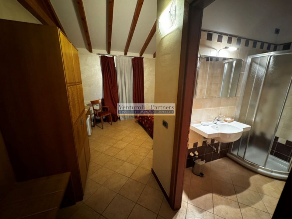 Erhvervsejendom i Moniga del Garda, Brescia - foto 2