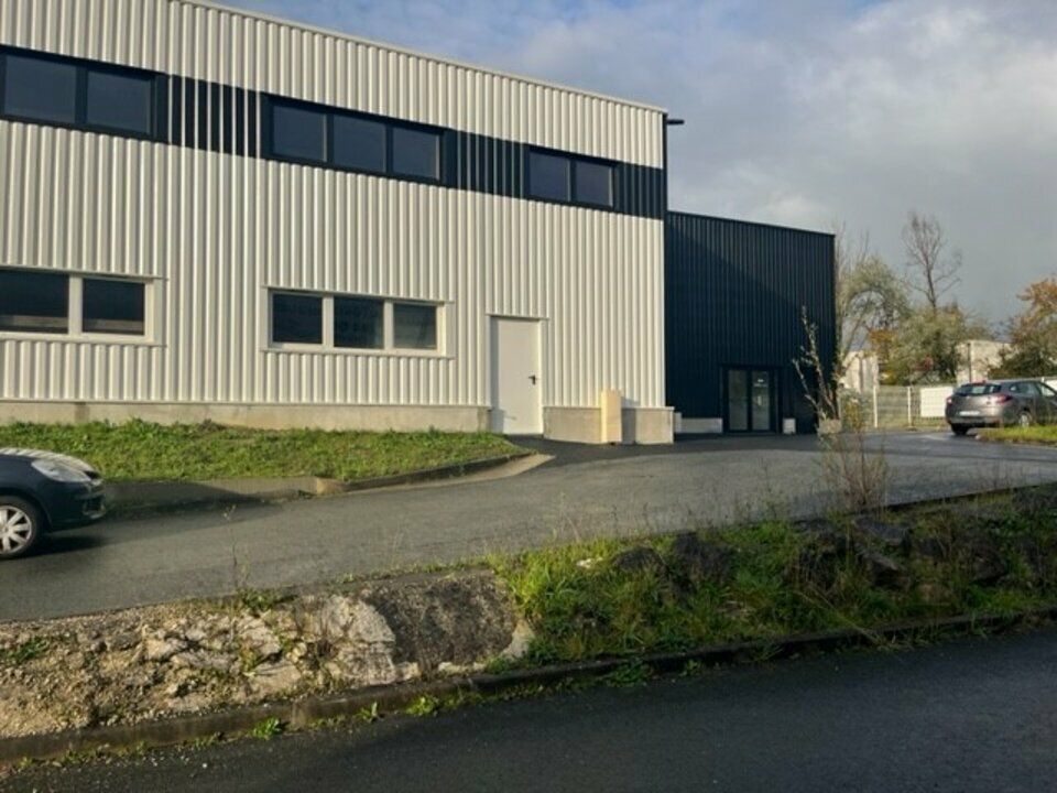 Commercial property in Montussan, Gironde - photo 3