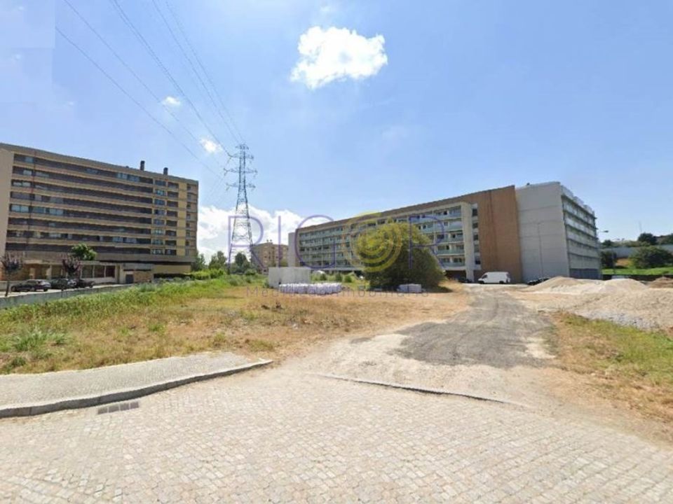 Helårsgrund i Maia, Porto - foto 1