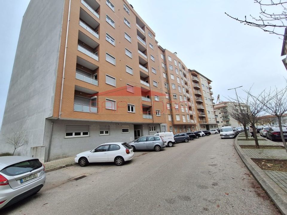 Garage i Braganca, Braganca - foto 1