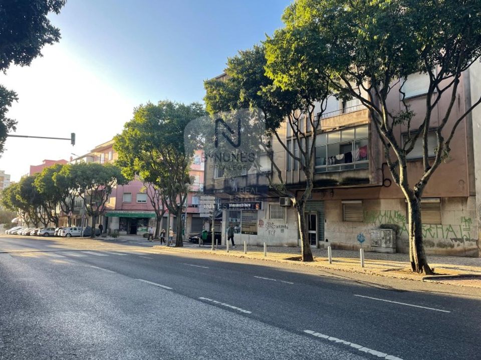 Helårsgrund i Amadora, Lisbon - foto 5