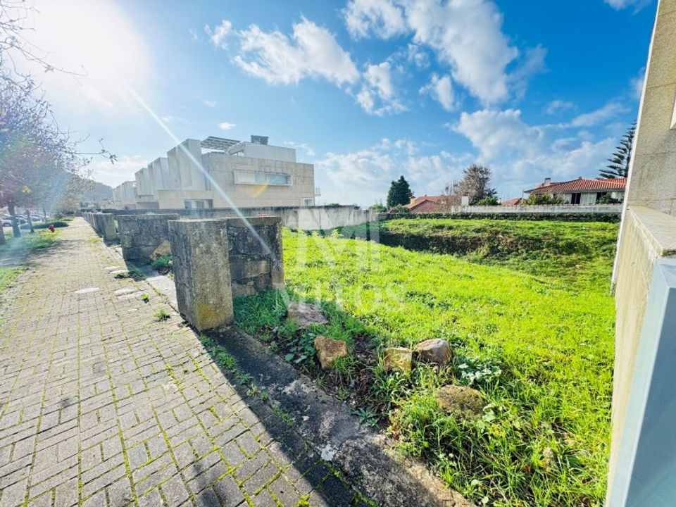 Helårsgrund i Areosa, Viana do Castelo - foto 1