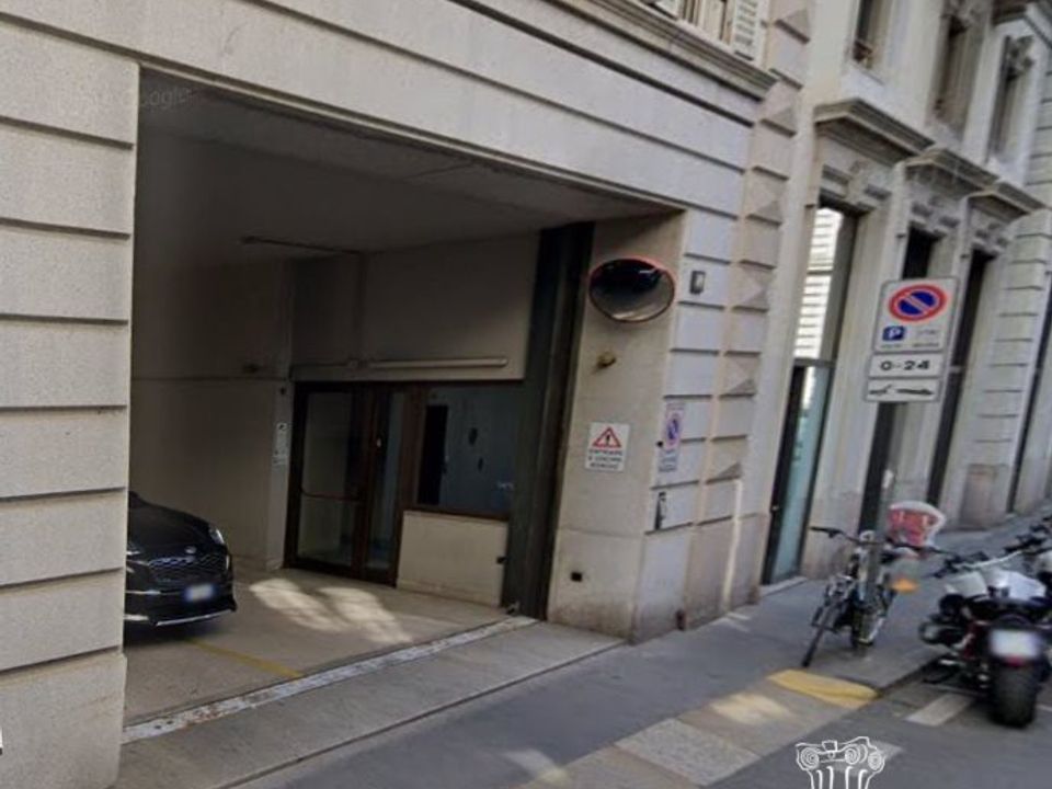 Parkeringsplads i Milan, Milan - foto 2