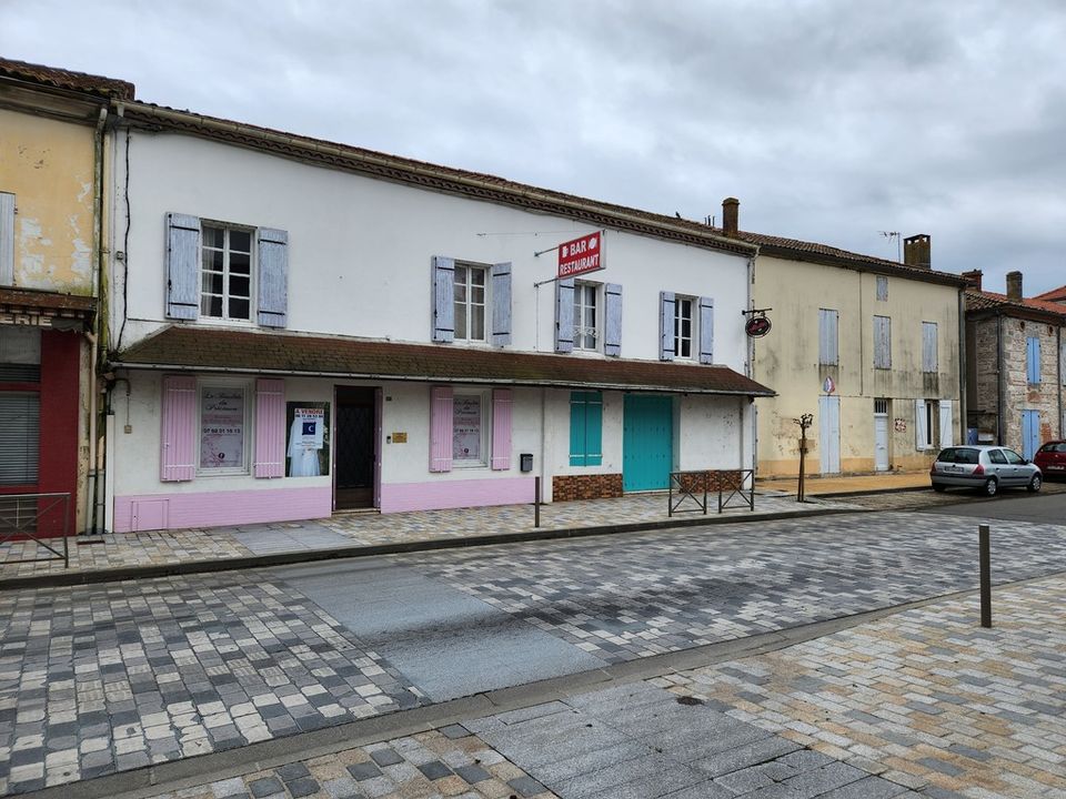 Erhvervsejendom i Colayrac-Saint-Cirq, Lot-et-Garonne - foto 5