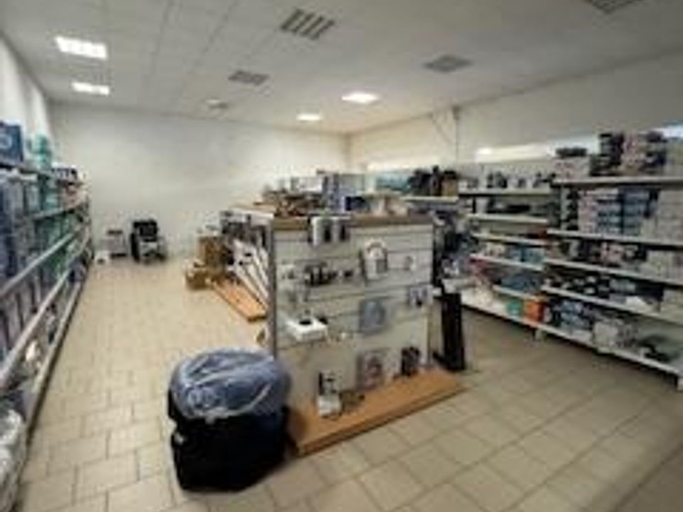 Erhvervsejendom i Gaillon, Eure - foto 4