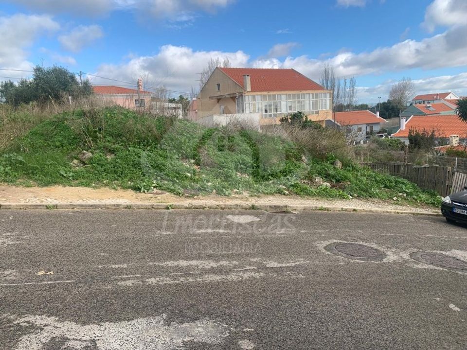 Helårsgrund i Camarate, Lisbon - foto 2