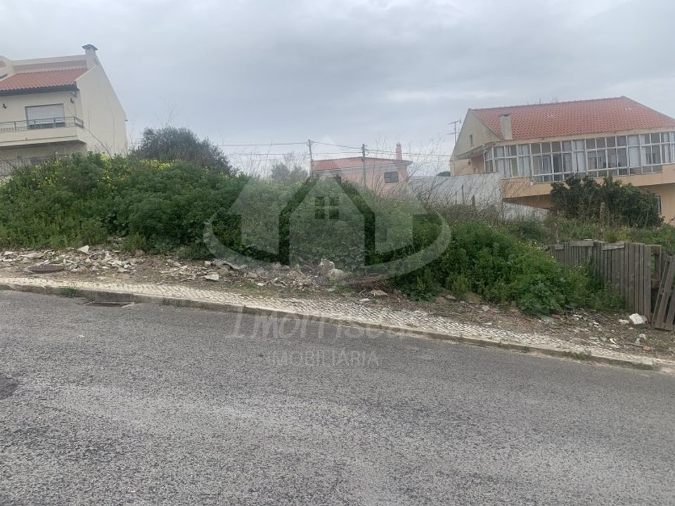 Helårsgrund i Camarate, Lisbon - foto 4