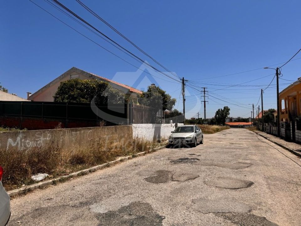 Helårsgrund i Santa Iria de Azoia, Lisbon - foto 1