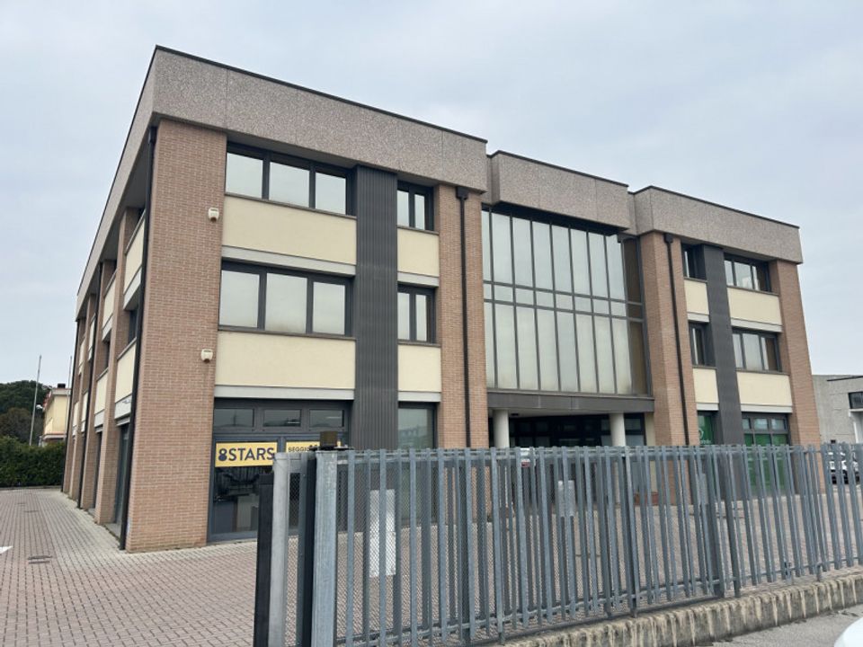 Erhvervsejendom i Mestrino, Padua - foto 1