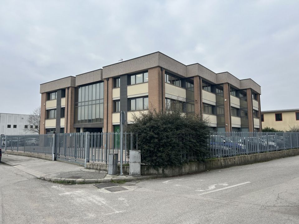 Erhvervsejendom i Mestrino, Padua - foto 2