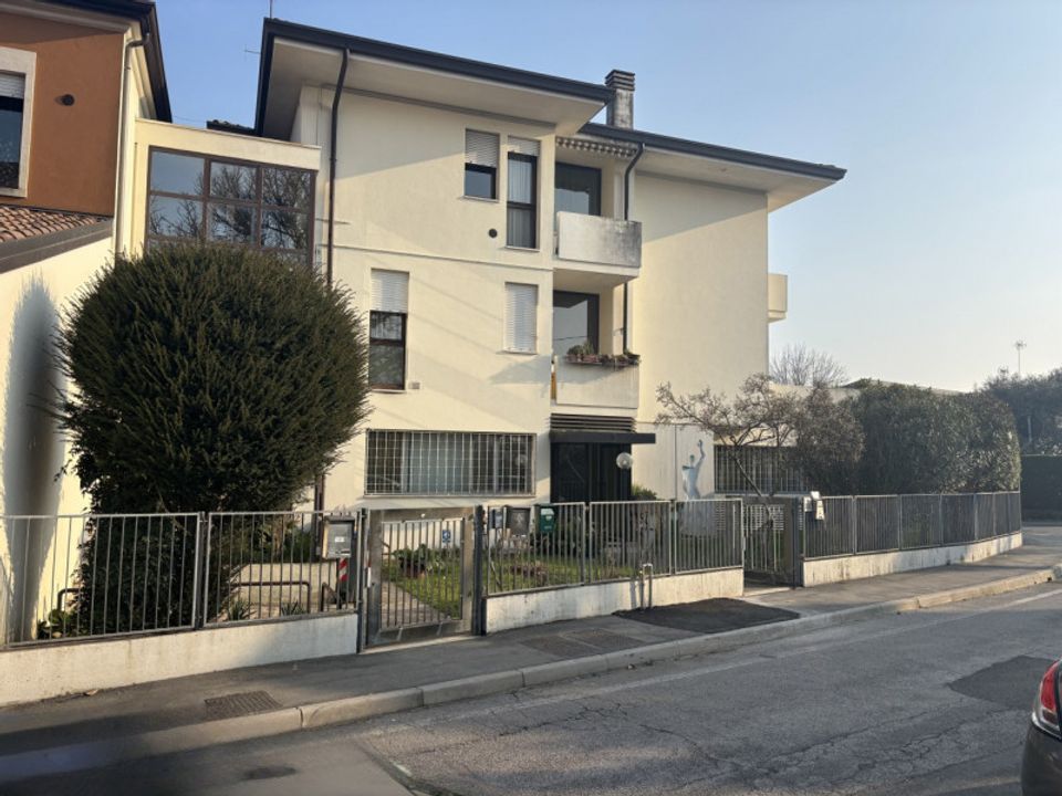 Erhvervsejendom i Mestrino, Padua - foto 1