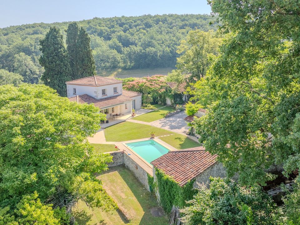 Villa i Hautefage-la-Tour, Lot-et-Garonne - foto 1