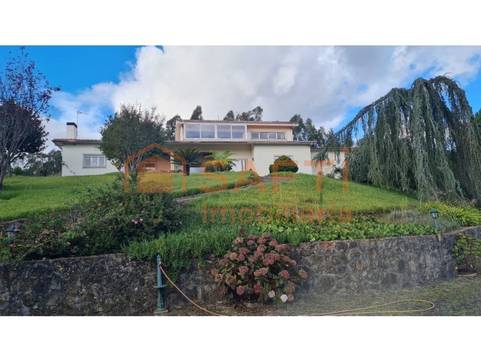 Villa i Oliveira de Azemeis, Aveiro - foto 1