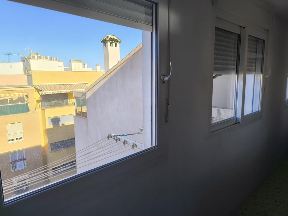 Lejlighed i Torrevieja, Alicante - foto 2
