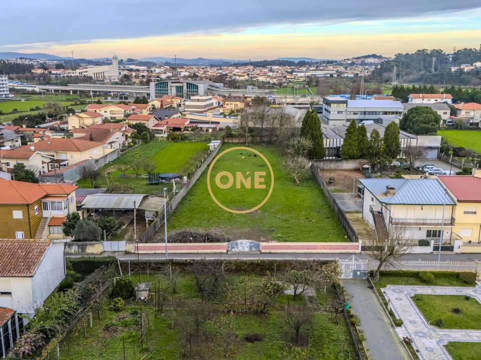 Helårsgrund i Trofa, Porto - foto 2