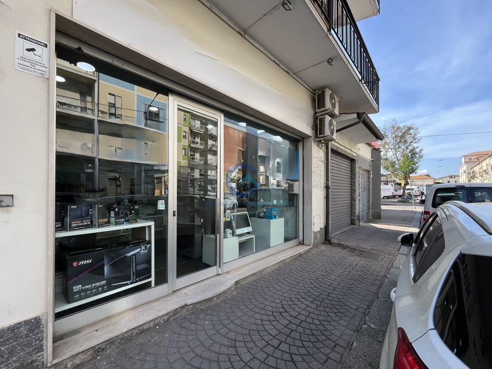 Erhvervsejendom i Catanzaro, Catanzaro - foto 1