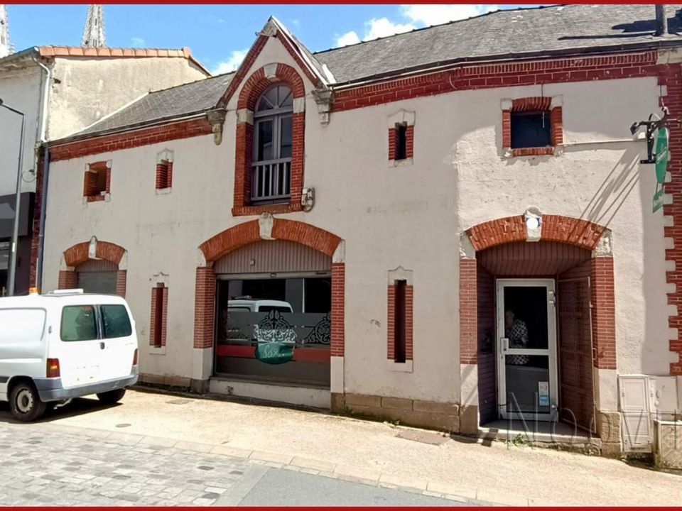 Erhvervsejendom i Cholet, Maine-et-Loire - foto 1