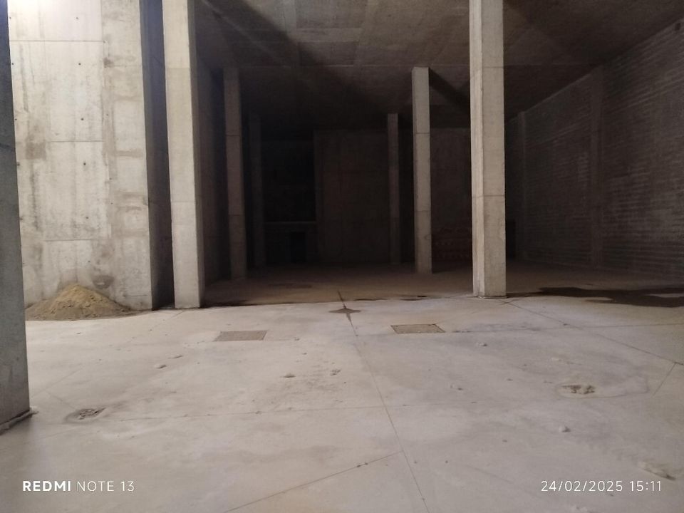 Erhvervsejendom i Loures, Lisbon - foto 1