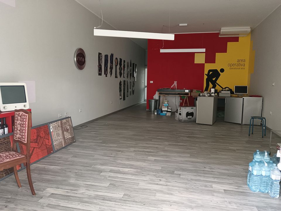 Erhvervsejendom i Martinsicuro, Teramo - foto 1