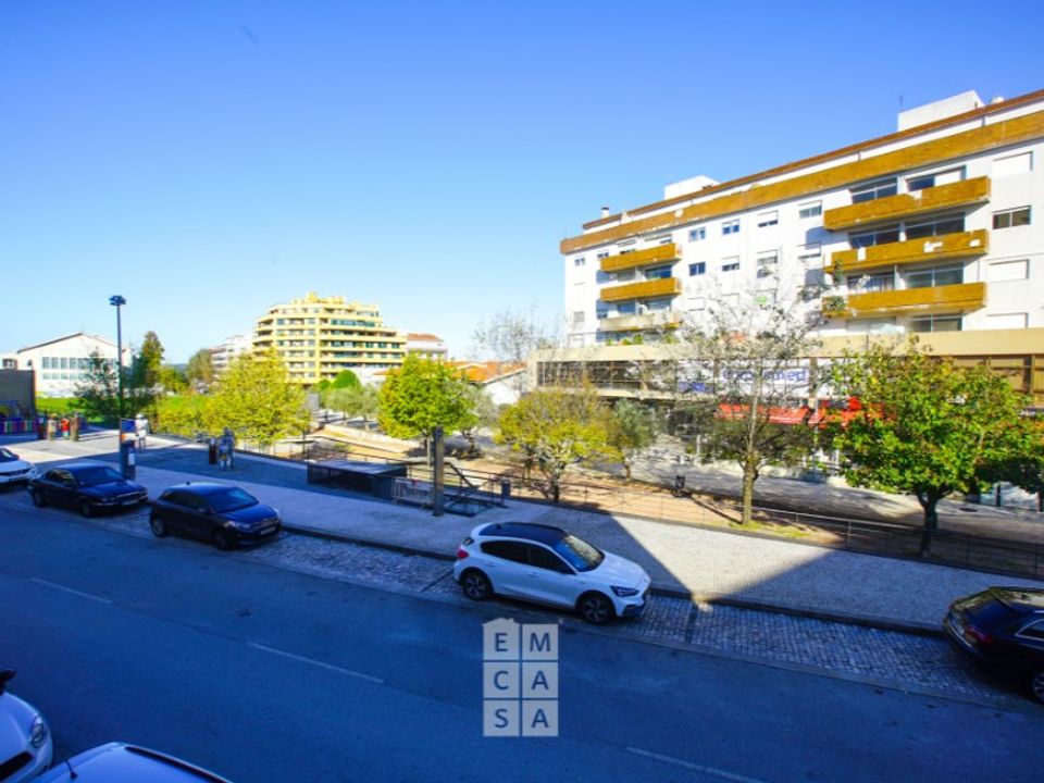 Erhvervsejendom i Oliveira de Azemeis, Aveiro - foto 1
