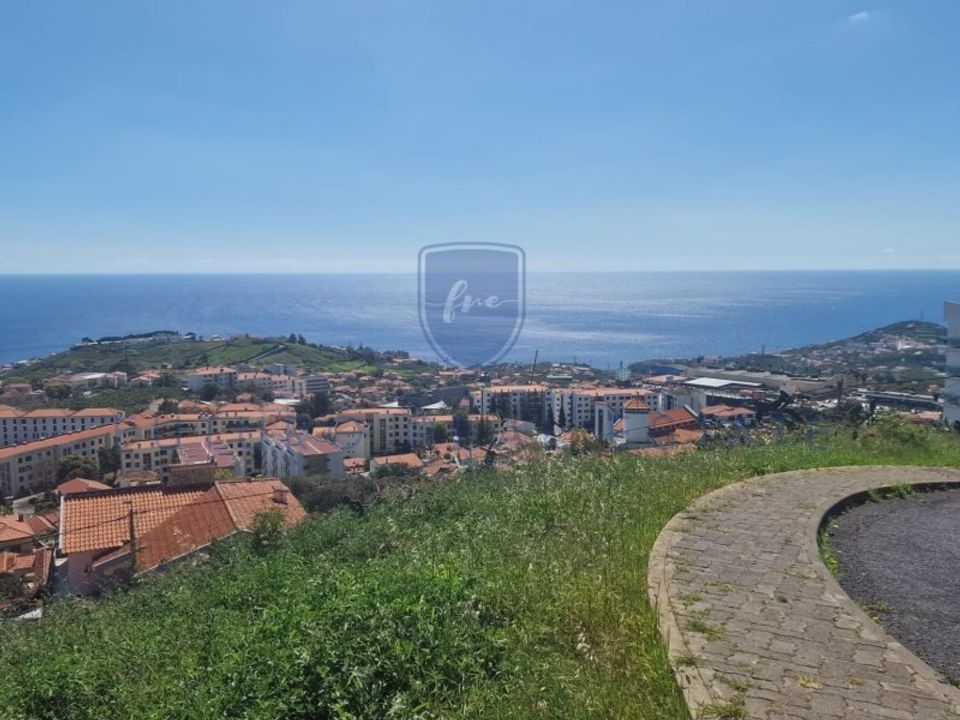 Helårsgrund i Funchal, Madeira - foto 1