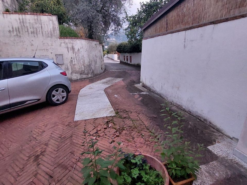 Byhus i Carrara, Massa and Carrara - foto 3