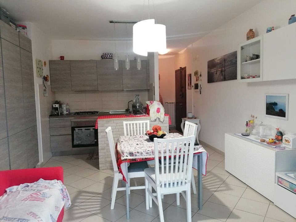 Lejlighed i Carrara, Massa and Carrara - foto 5