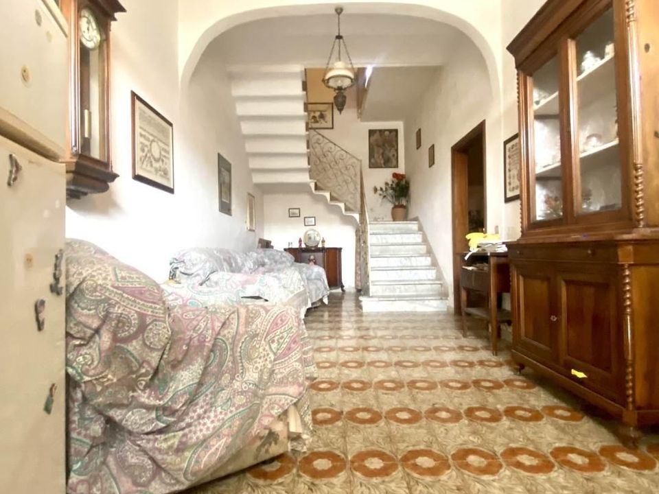 Byhus i Carrara, Massa and Carrara - foto 1