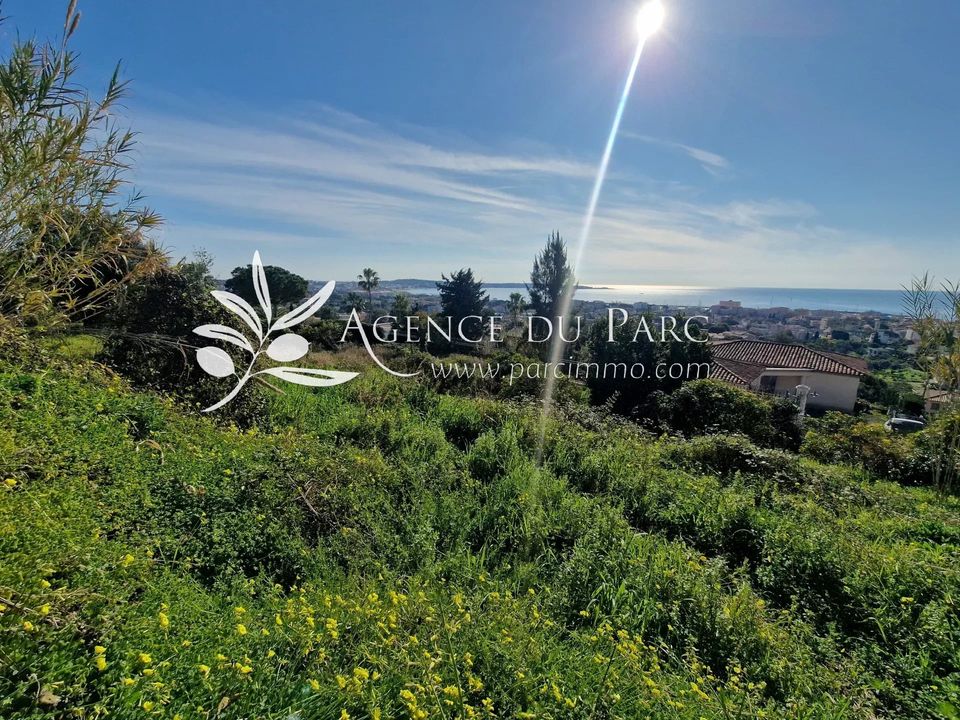 Helårsgrund i Golfe-Juan, Alpes-Maritimes - foto 4