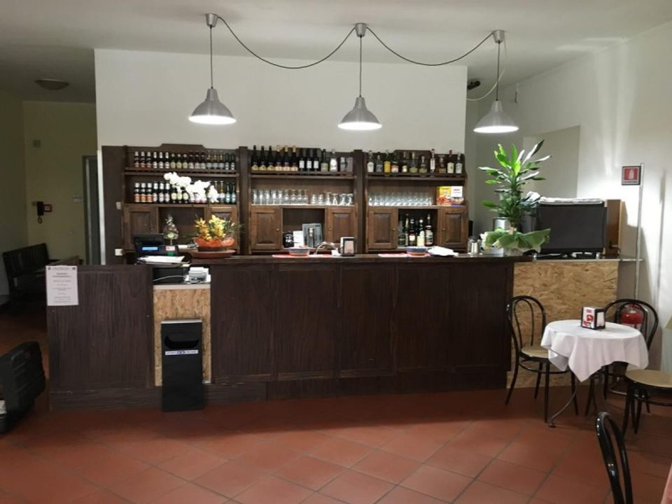 Erhvervsejendom i Lesignano de' Bagni, Parma - foto 3