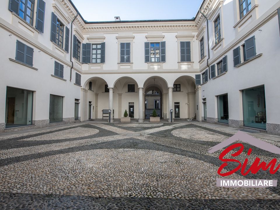 L'establiment comercial a Novara, Novara - foto 2