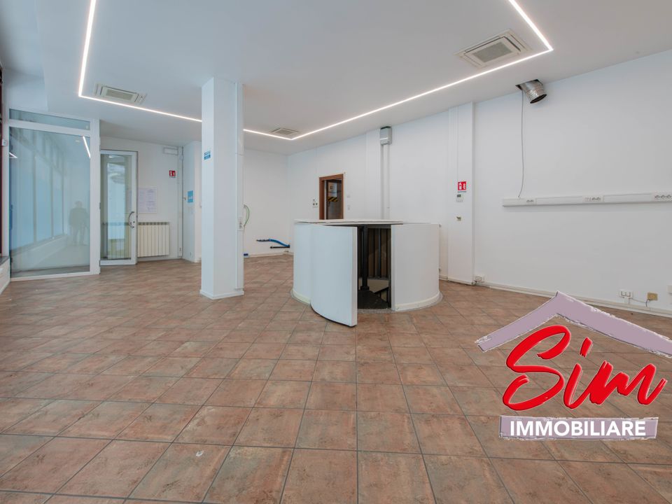 Propriedade comercial em Novara, Novara - foto 4