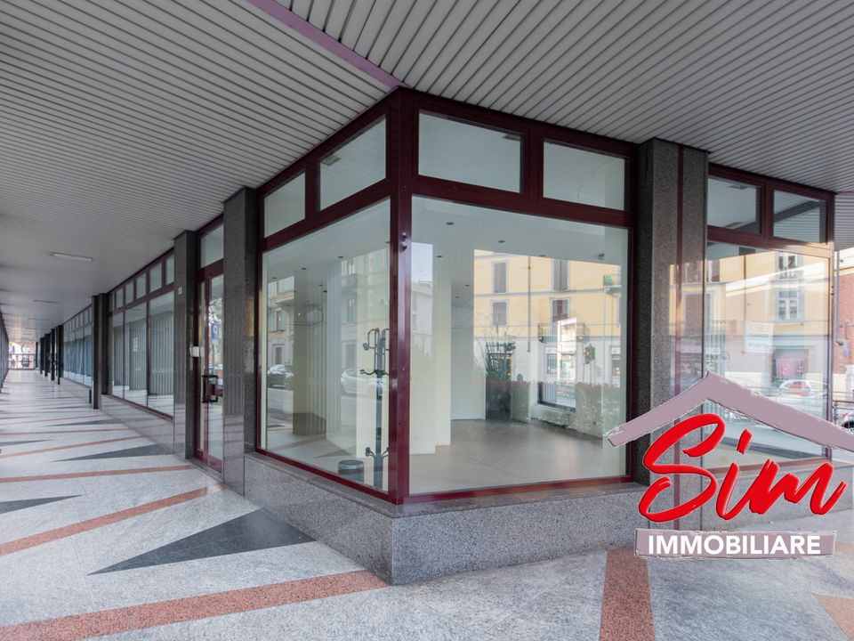 Propriedade comercial em Novara, Novara - foto 1