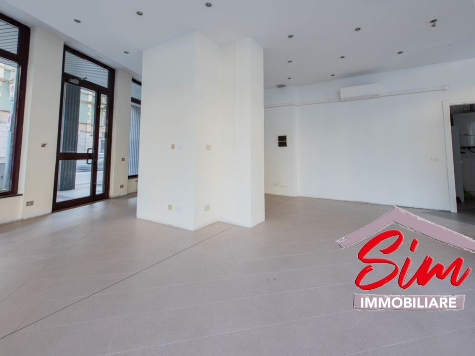 Propriedade comercial em Novara, Novara - foto 3
