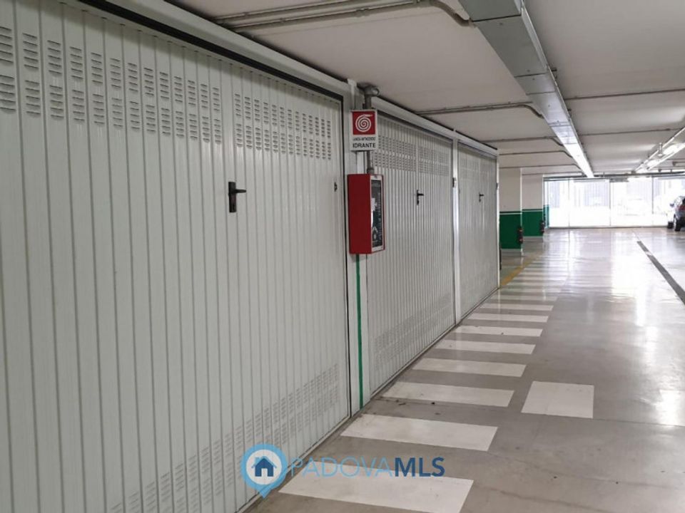 Garagem em Padua, Padua - foto 1