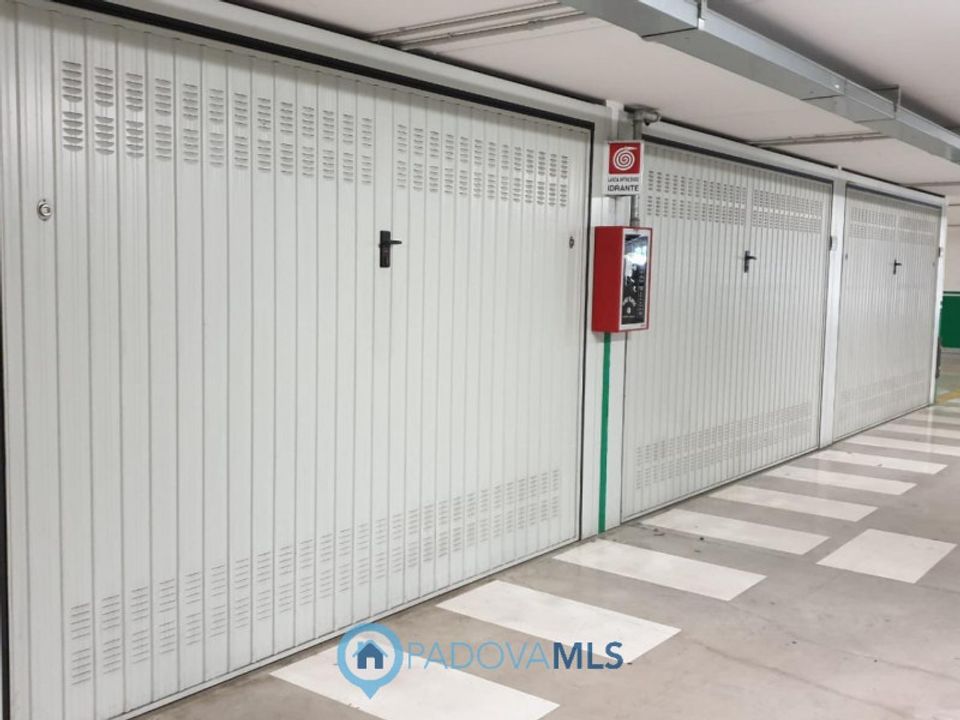 Garagem em Padua, Padua - foto 2