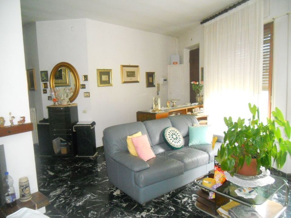 Villa i Castelnuovo Magra, La Spezia - foto 1