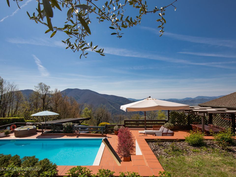 Villa i Podenzana, Massa and Carrara - foto 1