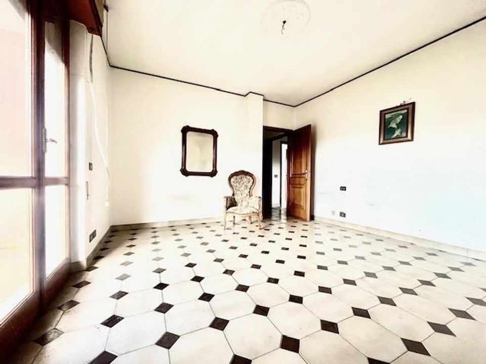 Lejlighed i Sarzana, La Spezia - foto 1