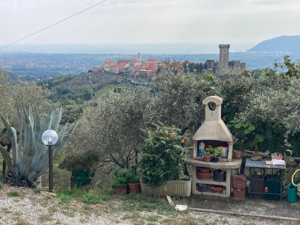 Villa i Castelnuovo Magra, La Spezia - foto 1