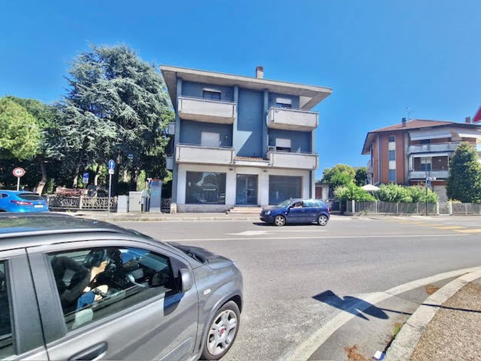 Erhvervsejendom i Cesena, Forli-Cesena - foto 4