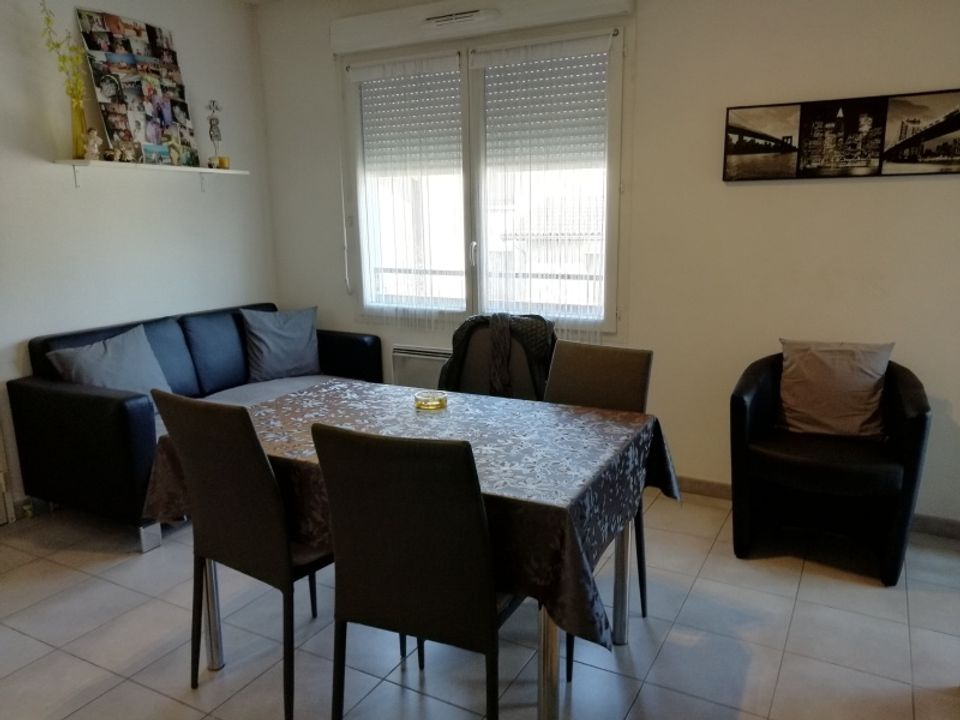 Apartment in Saint-Priest, Rhone - photo 4