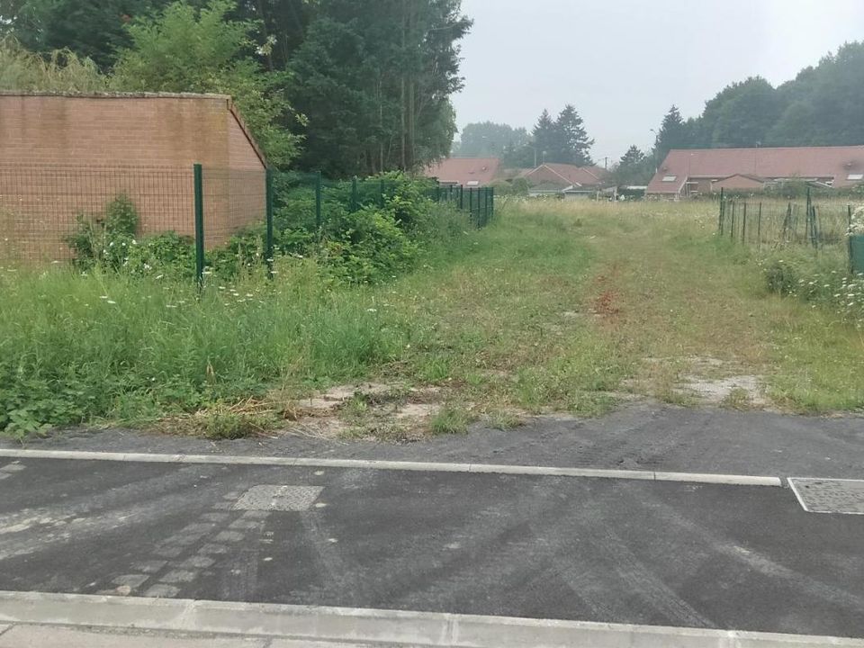 Helårsgrund i Roost-Warendin, Nord - foto 1