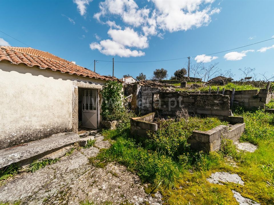 Helårsgrund i Belmonte, Castelo Branco - foto 1
