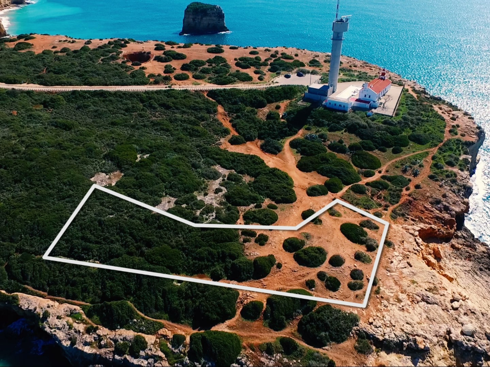 Helårsgrund i Ferragudo, Faro - foto 1