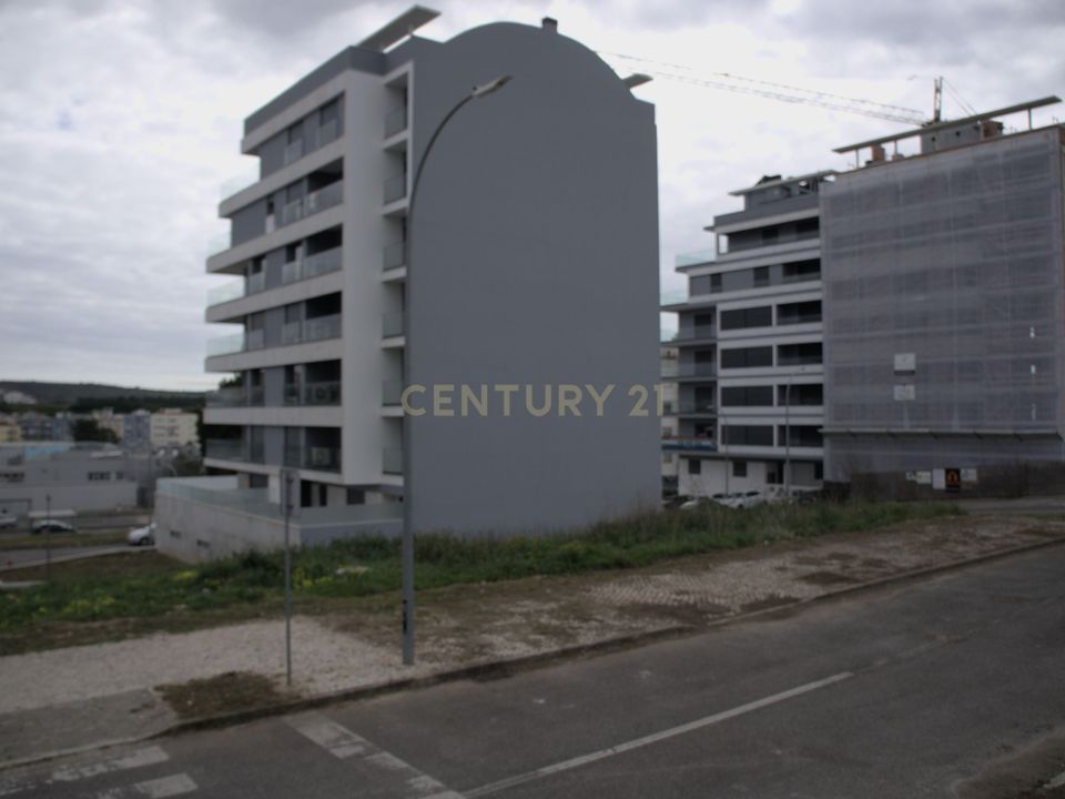 Erhvervsejendom i Amadora, Lisbon - foto 3