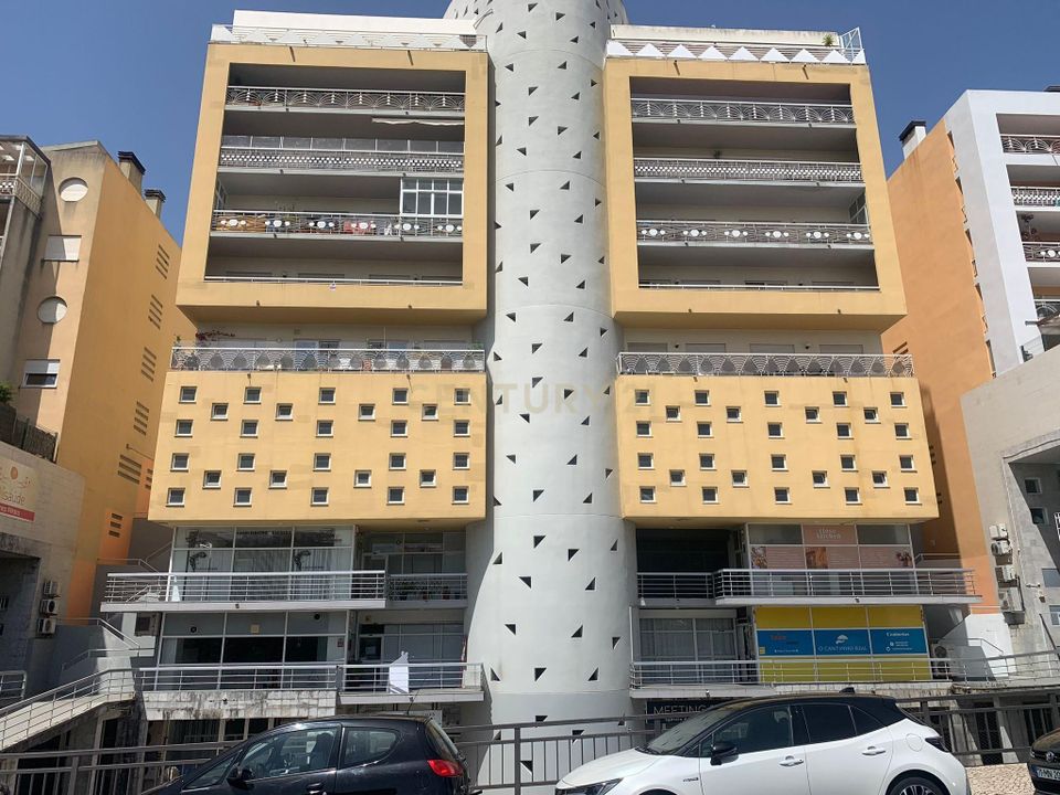 Erhvervsejendom i Alges, Lisbon - foto 2