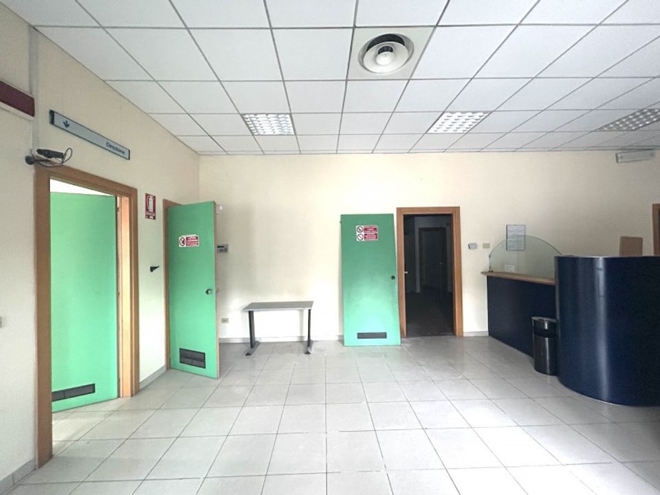 Erhvervsejendom i Forli, Forli-Cesena - foto 1